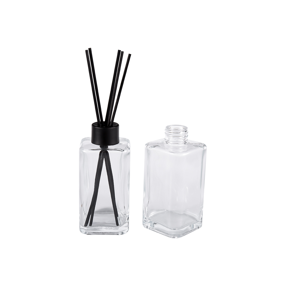 HJ-RX2247 Aromaterapiflaske av klart glass, matt svart flaskehette med stor kapasitet, aluminiumshette, fiberklistremerke
